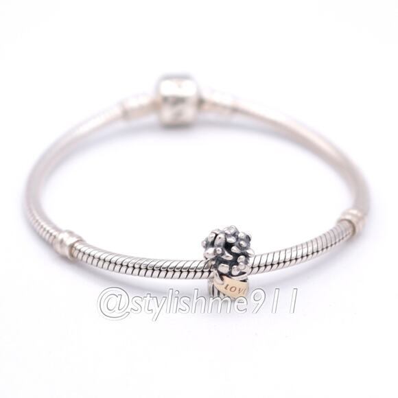 Authentic PANDORA Bouquet of Flowers Charm - 790441 - Picture 6 of 13